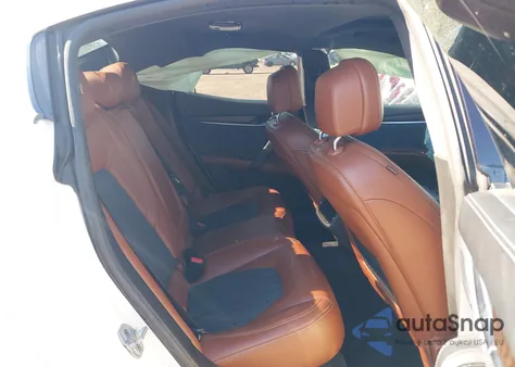 2019 Maserati Ghibli Granlusso z USA, uszkodzony, nr VIN ZAM57XSL2K1309902